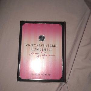Full sized Victoria secret bombshell never opened